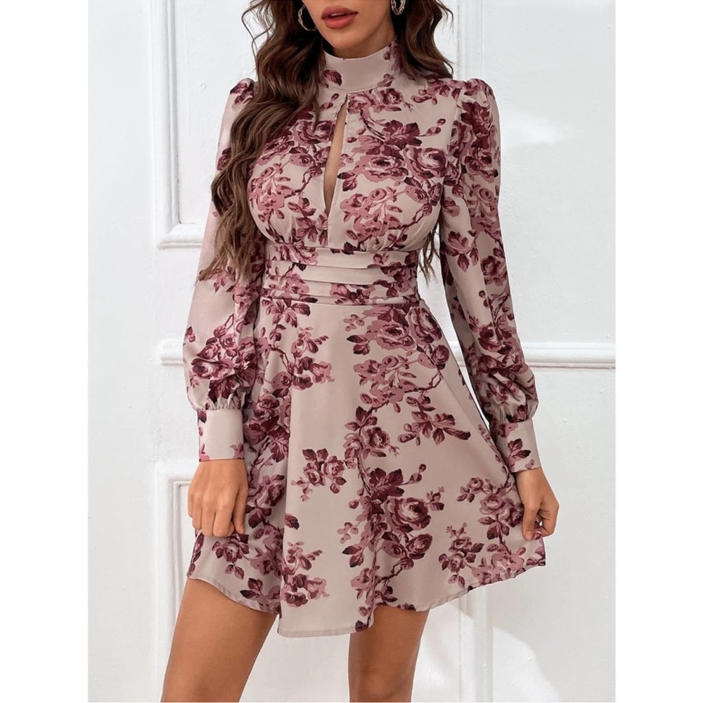 LAST 1 🖤 High neck long sleeve mini dress Floral Peekaboo cutout pink